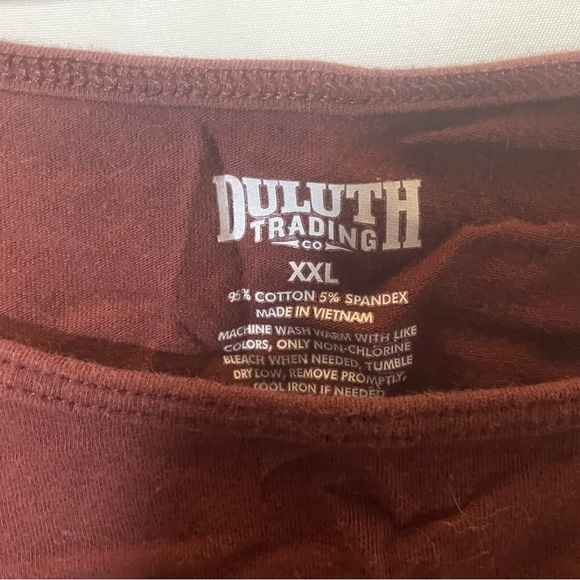 Duluth Trading Co Women's Navy and Burgundy Tank Tops - Picture 2 of 7